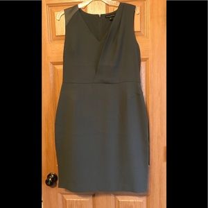 NWOT Adorable fitted Banana Republic Dress.